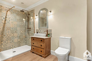 Photo 22- click for photo gallery